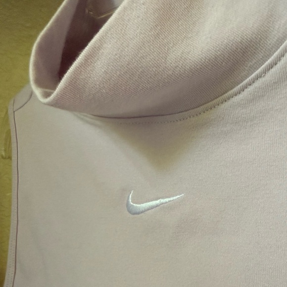 Nike Mock Neck Tank Top Small - Picture 2 of 4